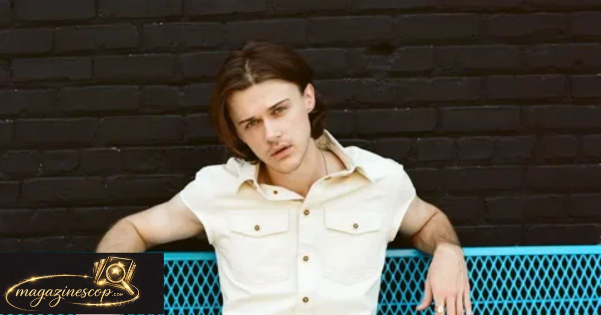 Christopher Briney Age